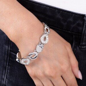 Calibrated Class - White Bracelet